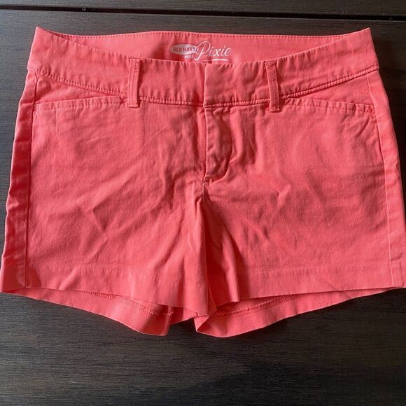 Old Navy Pixie Chino shorts size 0 - Picture 2 of 6
